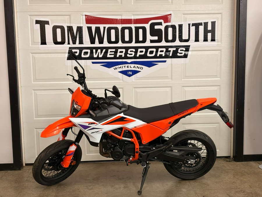 2026 KTM 390 SMC R