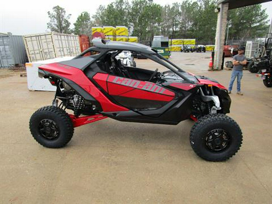 2024 Can-Am Maverick R X