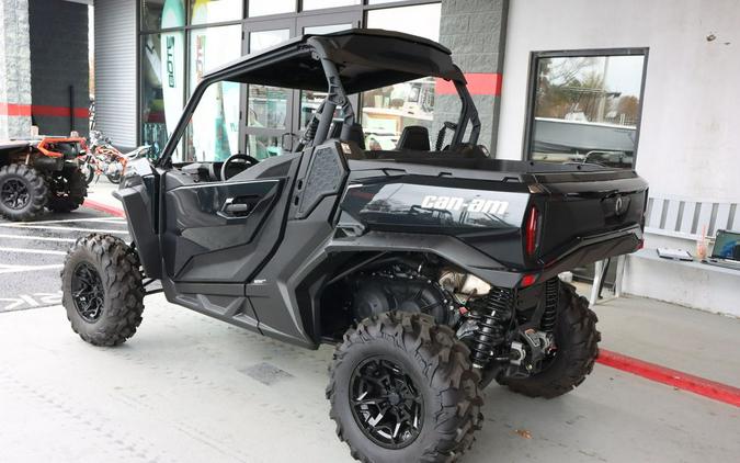 2024 Can-Am® Commander XT 700