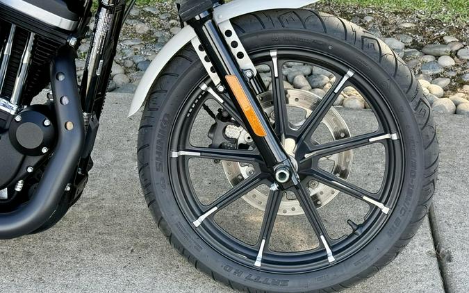 XL 883N 2022 Iron 883