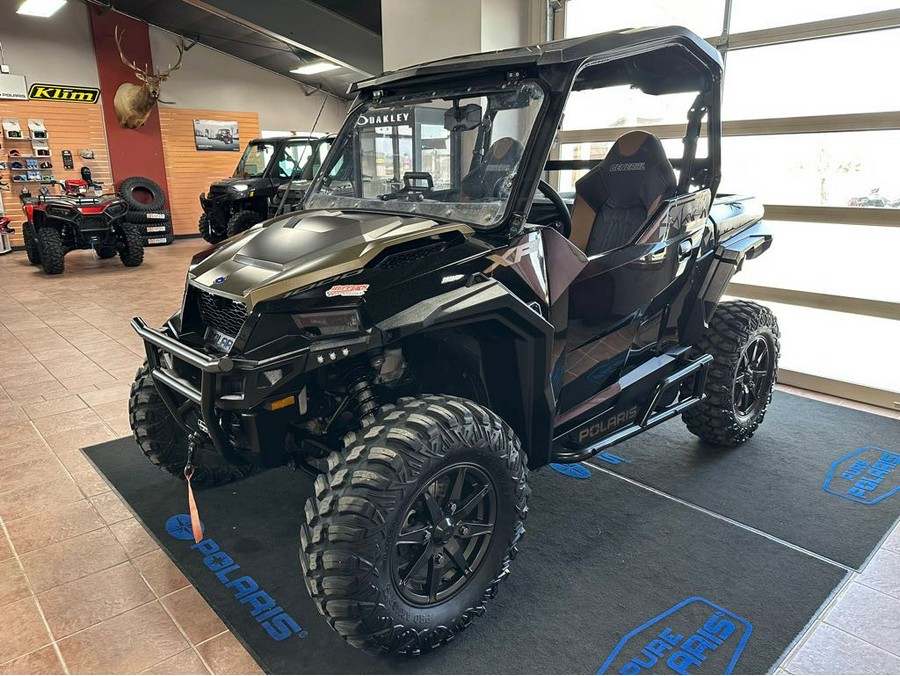 2023 GENERAL XP 1000 Ultimate Black Crystal - Polaris