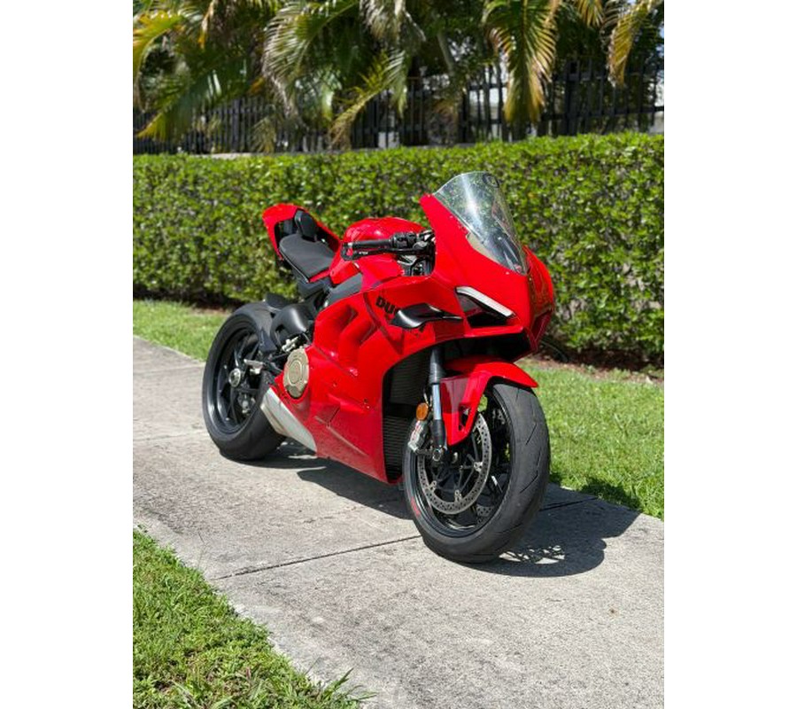 2024 Ducati Panigale V4