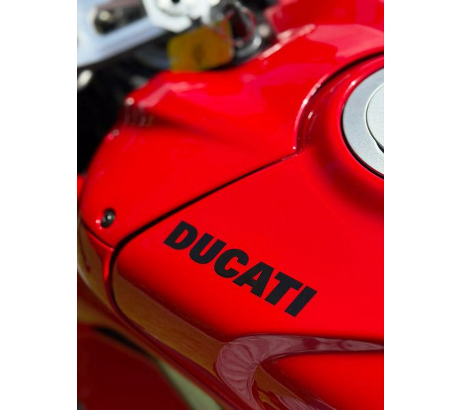 2024 Ducati Panigale V4