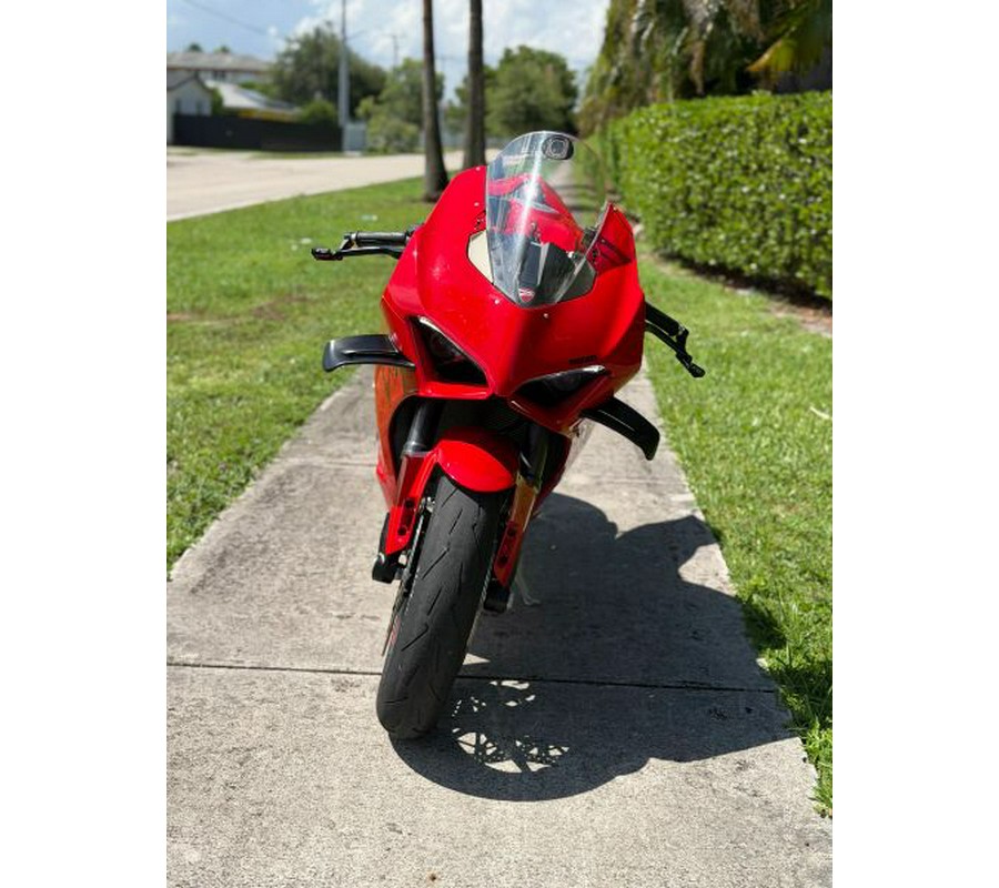 2024 Ducati Panigale V4