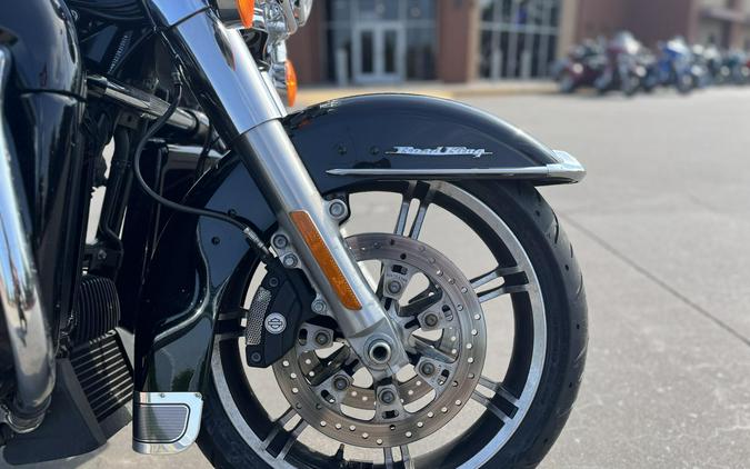 2020 Harley-Davidson® FLHR Road King® Vivid Black 648465