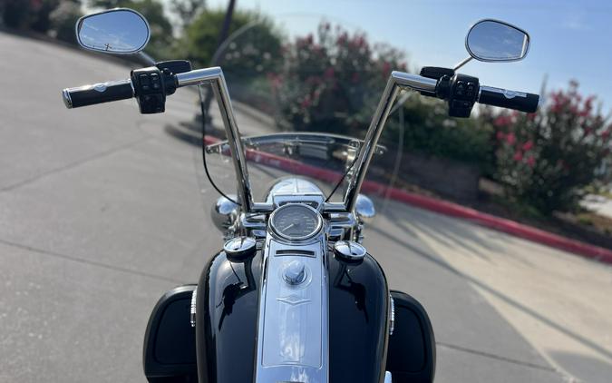 2020 Harley-Davidson® FLHR Road King® Vivid Black 648465