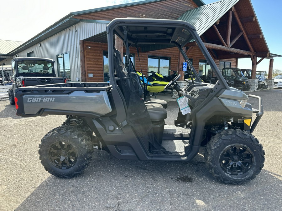 2024 Can-Am™ Defender XT HD9