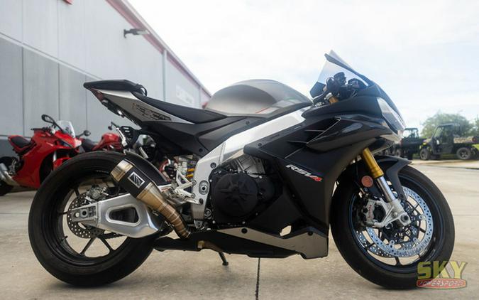 2022 Aprilia RSV4 1100