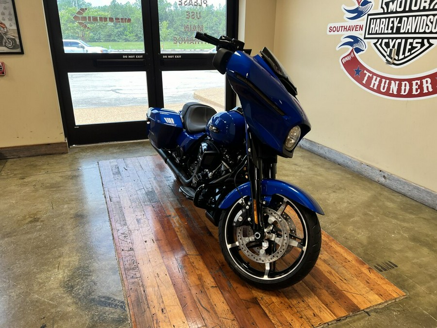 New 2024 Harley-Davidson Street Glide Grand American Touring Motorcycle For Sale Near Memphis, TN