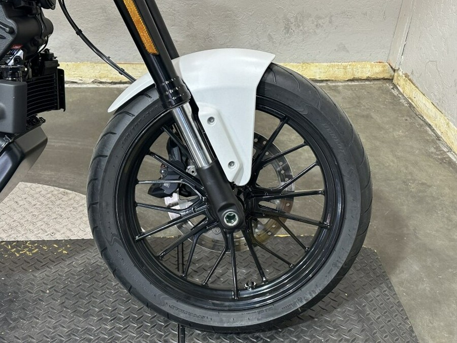 LiveWire™ LiveWire™ S2 Mulholland™ 2024 S2MH 84677602 WHITE GRAY