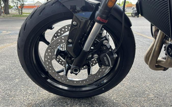 2025 Triumph Trident