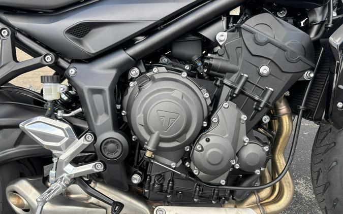 2025 Triumph Trident