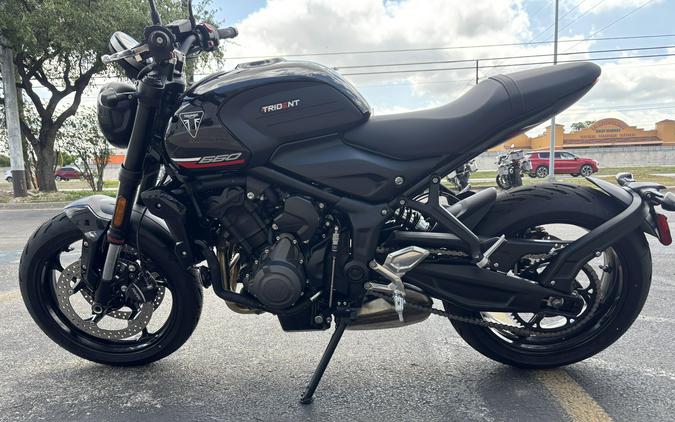 2025 Triumph Trident