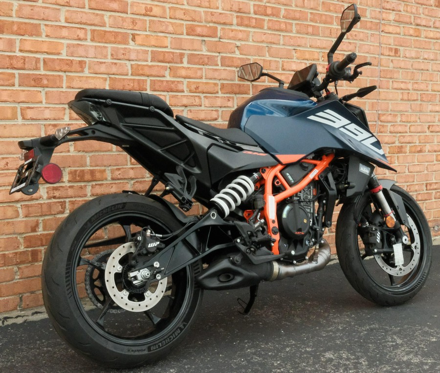 2026 KTM Duke 390