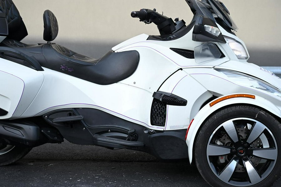 2014 Can-Am® Spyder® RT-S SE6