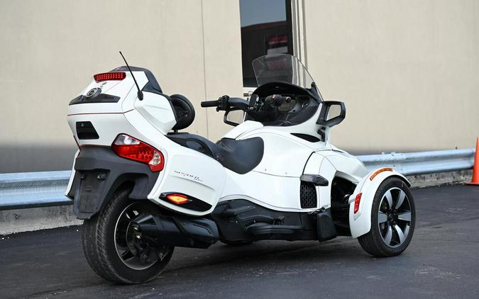 2014 Can-Am® Spyder® RT-S SE6