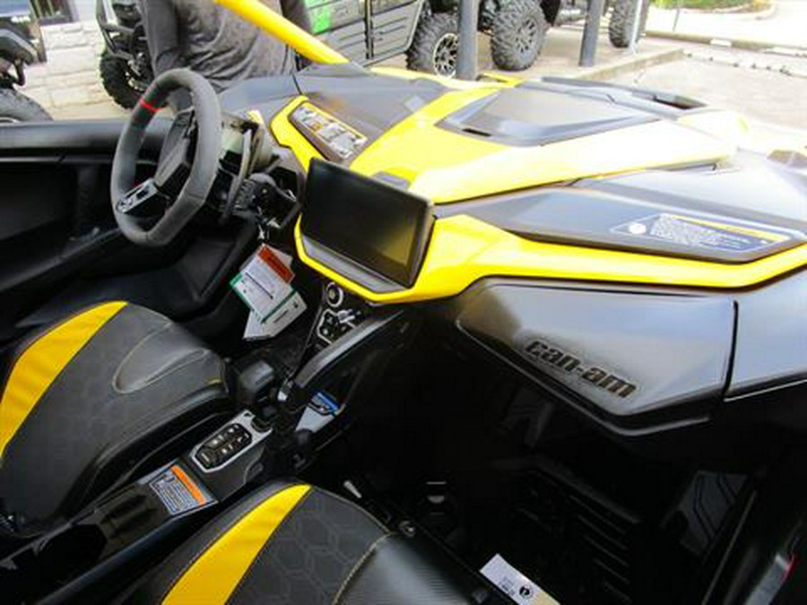 2024 Can-Am Maverick R X RS with Smart-Shox