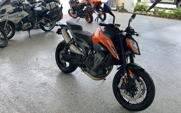 New 2023 KTM 790 DUKE