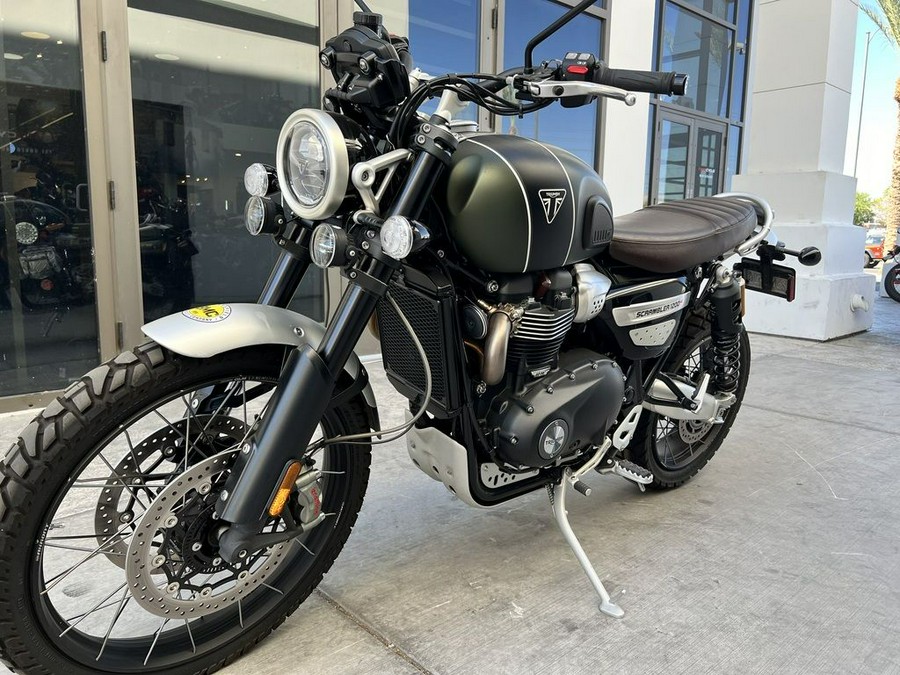 2022 Triumph Scrambler 1200 XC Matt Khaki Green Matt Jet Black