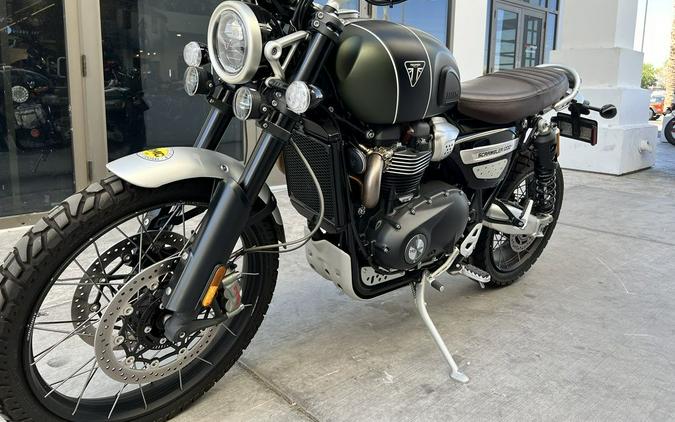 2022 Triumph Scrambler 1200 XC Matt Khaki Green Matt Jet Black