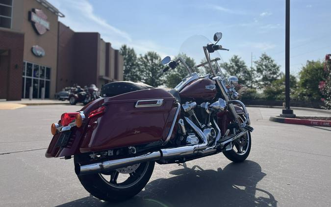 2021 Harley-Davidson® FLHR Road King® Billiard Red 654815