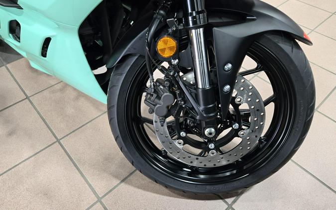 2026 YAMAHA YZFR3 ABS