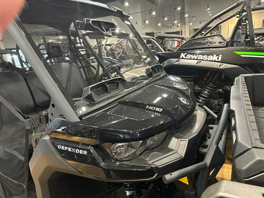 2023 Can-Am Defender DPS HD10