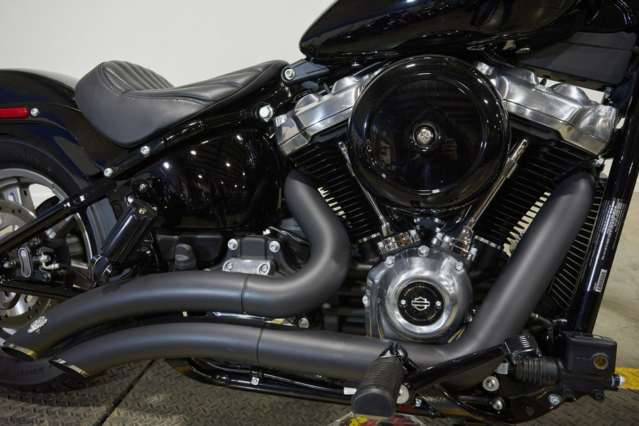 2022 Harley-Davidson® Softail Standard