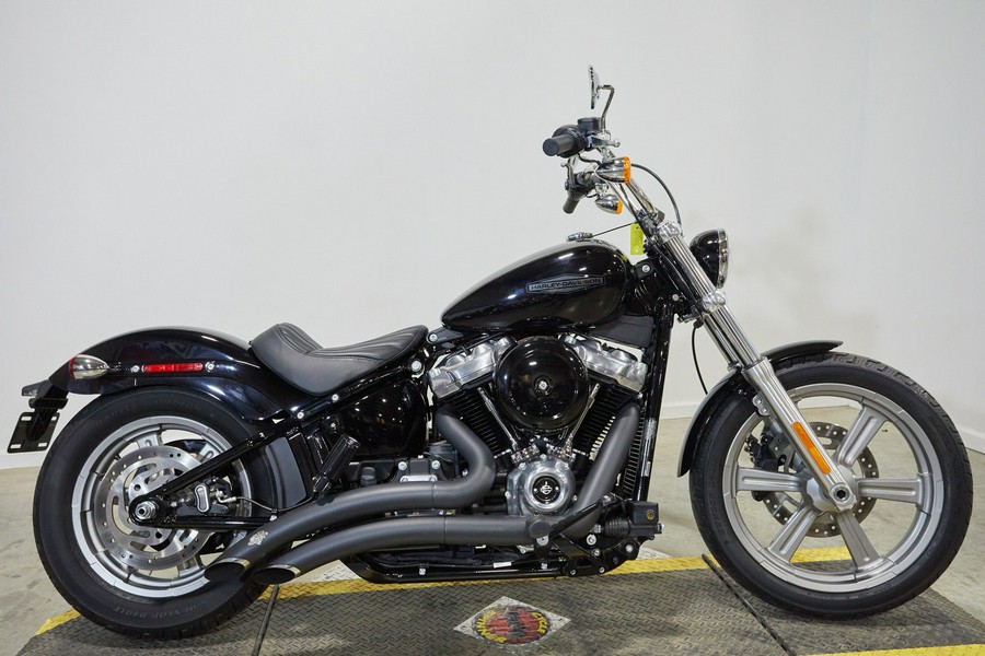 2022 Harley-Davidson® Softail Standard