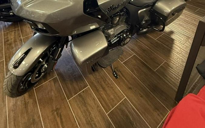 2025 Indian Motorcycle® Pursuit Dark Horse With PowerBand Audio Package - Heavy Metal
