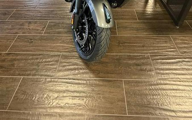 2025 Indian Motorcycle® Pursuit Dark Horse With PowerBand Audio Package - Heavy Metal