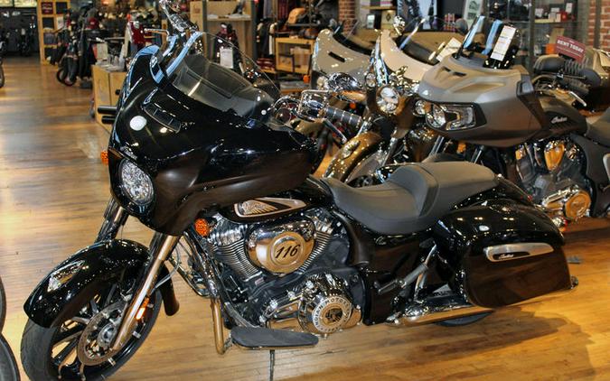 2022 Indian Motorcycle® Chieftain® Limited Black Metallic