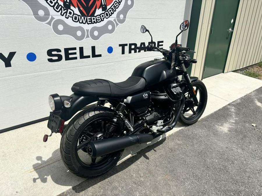 2021 Moto Guzzi V7 Stone E5