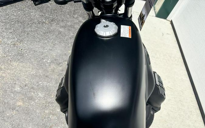 2021 Moto Guzzi V7 Stone E5