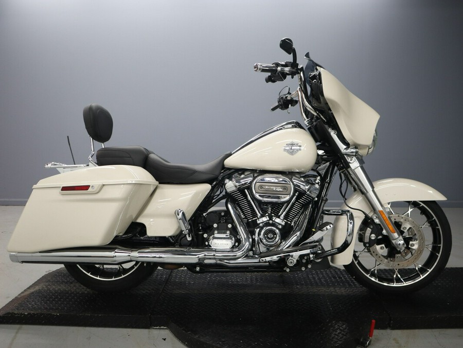 2022 Harley-Davidson Street Glide Special