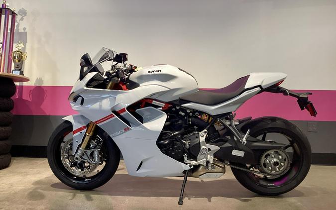 2024 Ducati SuperSport S