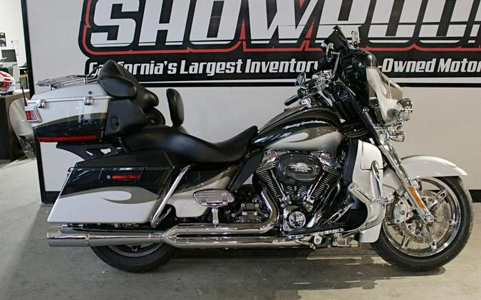 2013 Harley-Davidson® FLHTCUSE8 - CVO™ Ultra Classic® Electra Glide®