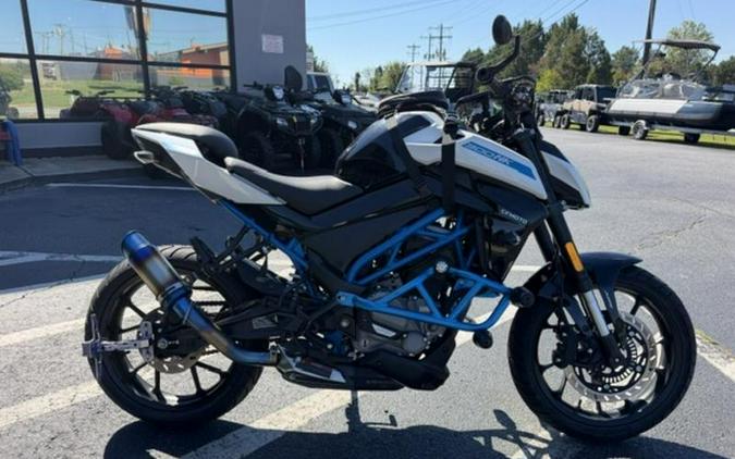 2024 CFMOTO 300NK
