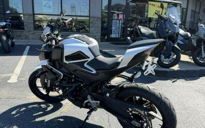 2025 CFMOTO 450NK