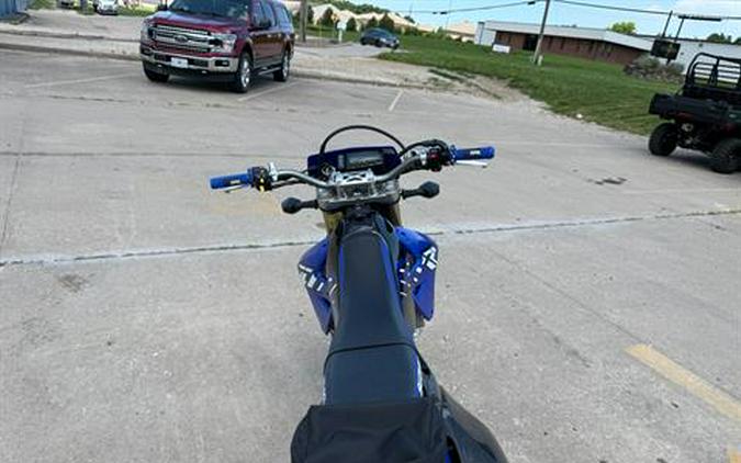 2023 Suzuki DR-Z400SM
