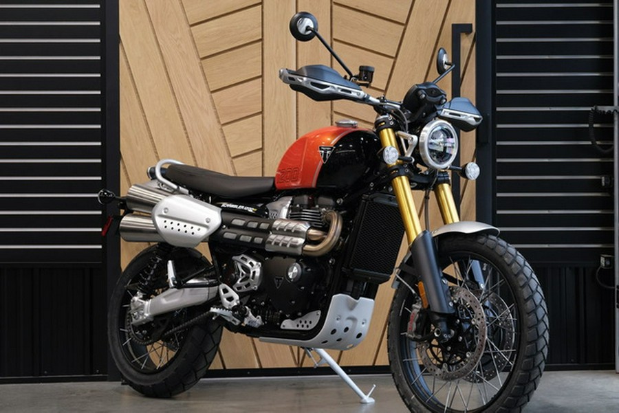 2024 Triumph Scrambler 1200 XE Baja Orange / Phantom Black XE BAJA ORANGEPHANTOM BLACK