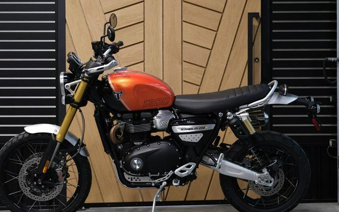 2024 Triumph Scrambler 1200 XE Baja Orange / Phantom Black XE BAJA ORANGEPHANTOM BLACK