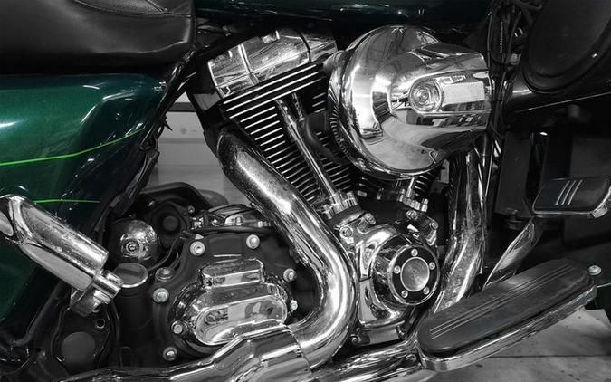 2014 Harley-Davidson® FLHXS - Street Glide® Special