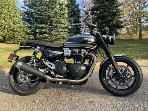 2020 Triumph Speed Twin Review Photo Gallery