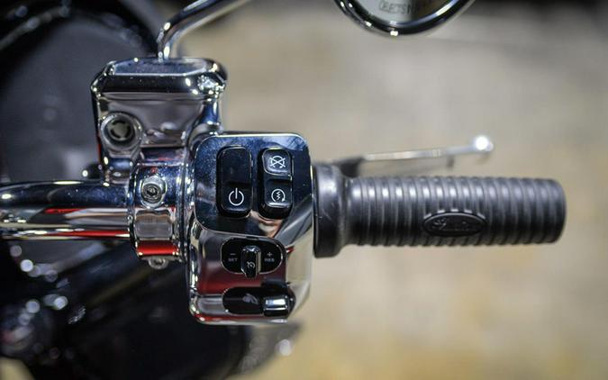 2023 Indian Motorcycle Challenger® Limited