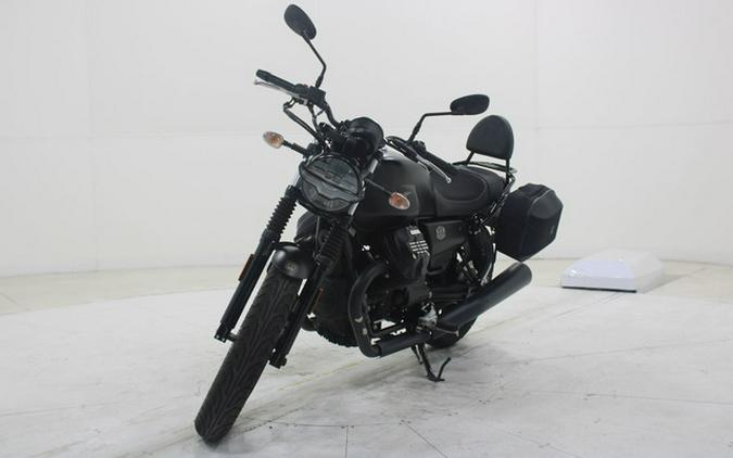 2021 Moto Guzzi V7 Stone E5