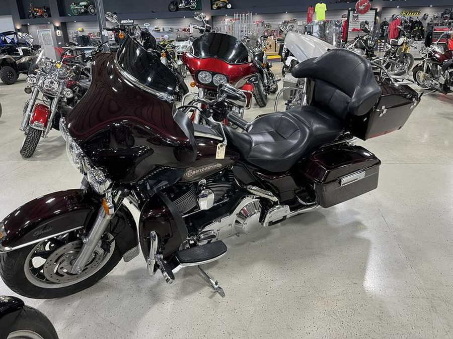 2005 Harley-Davidson® FLHTC - Electra Glide® Classic