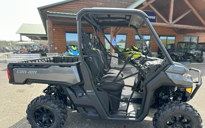 2024 Can-Am™ Defender XT HD10