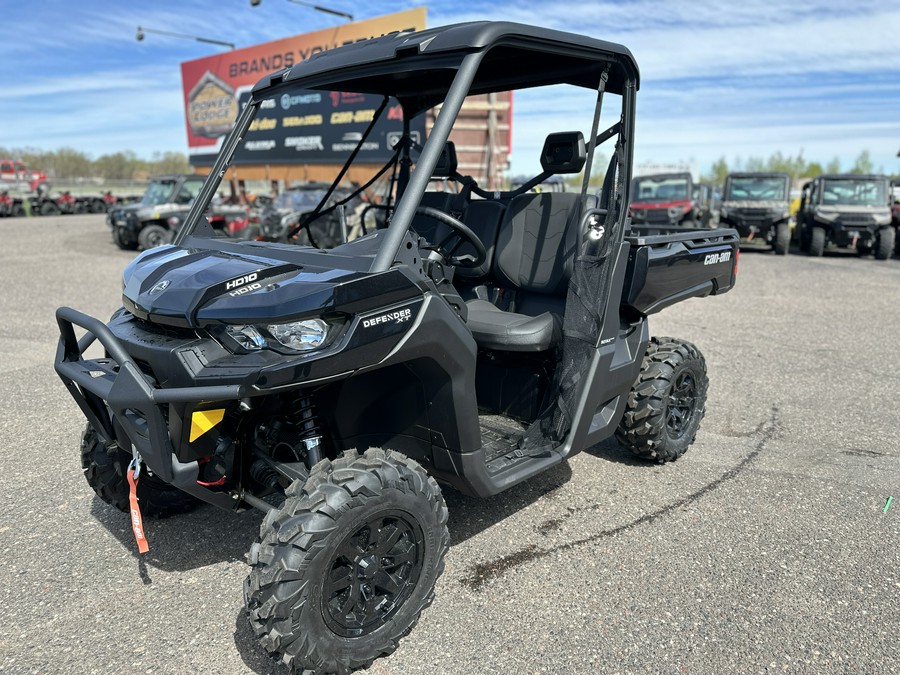 2024 Can-Am™ Defender XT HD10