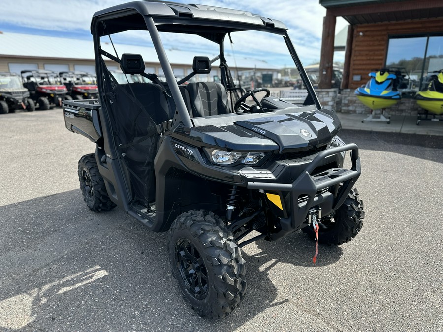 2024 Can-Am™ Defender XT HD10